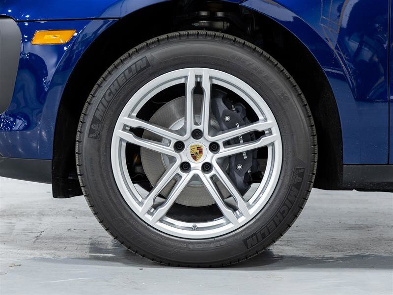 Porsche Macan 2025
