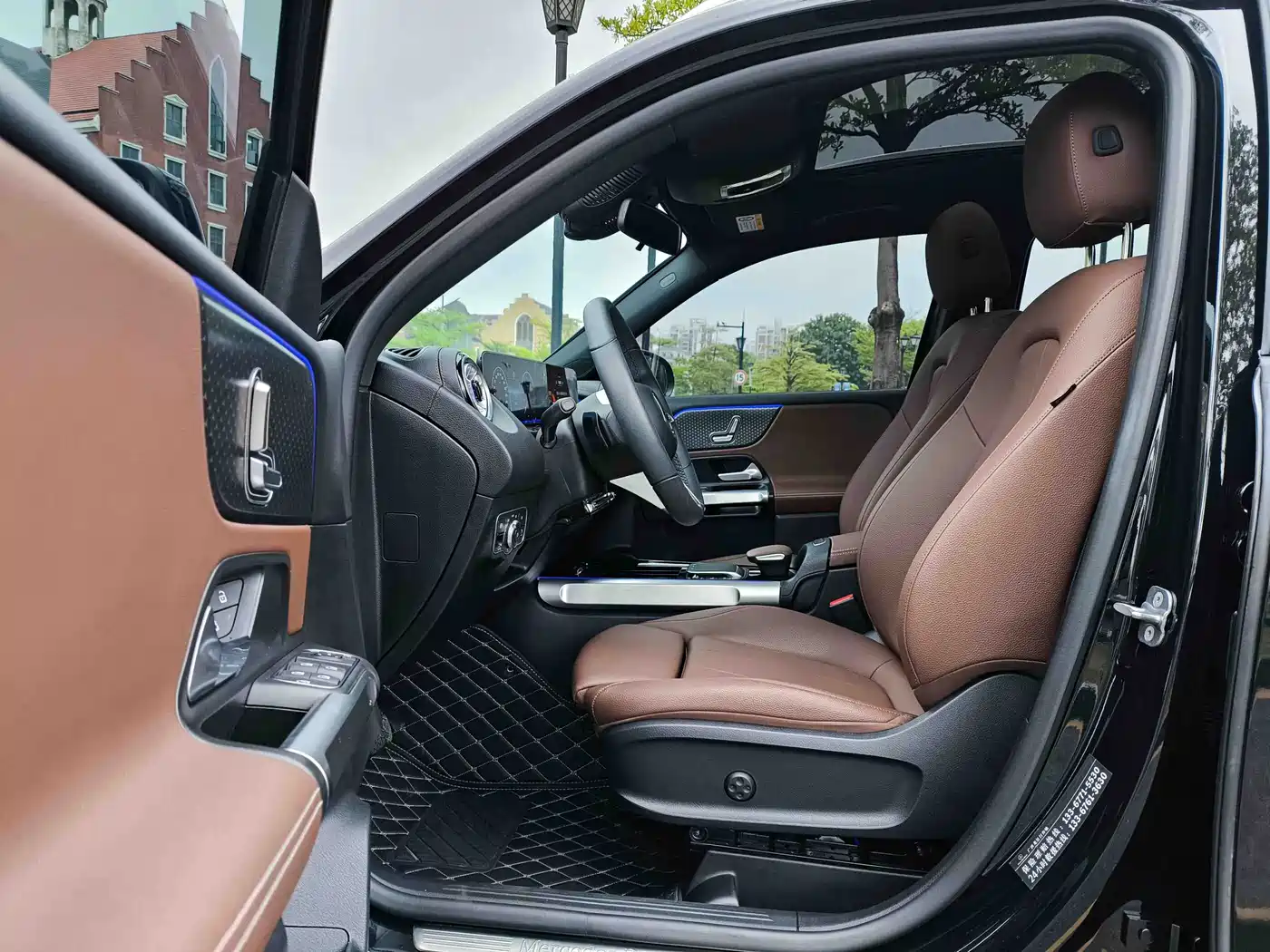 Mercedes-Benz GLB 2024