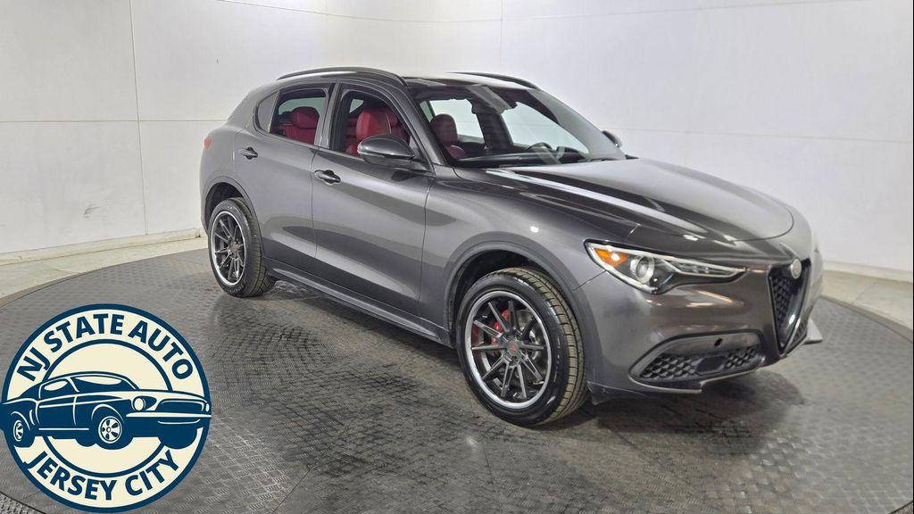 Alfa Romeo Stelvio 2022