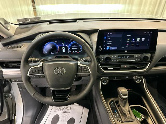 Toyota Grand Highlander 2024