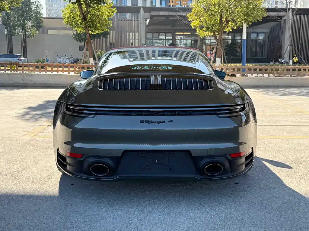 Porsche 911 2022