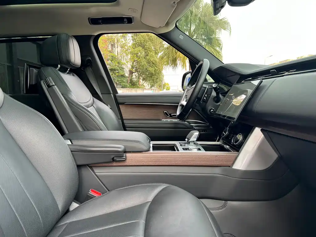 Land Rover Range Rover 2023