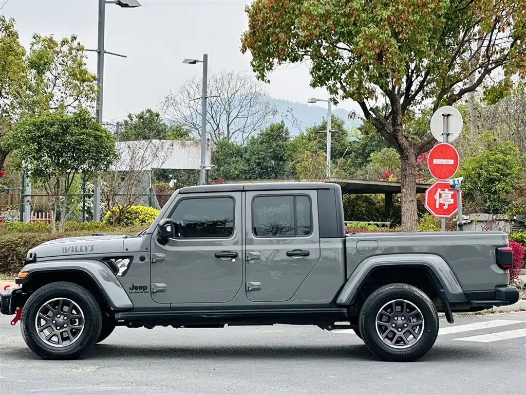 Jeep Gladiator 2022