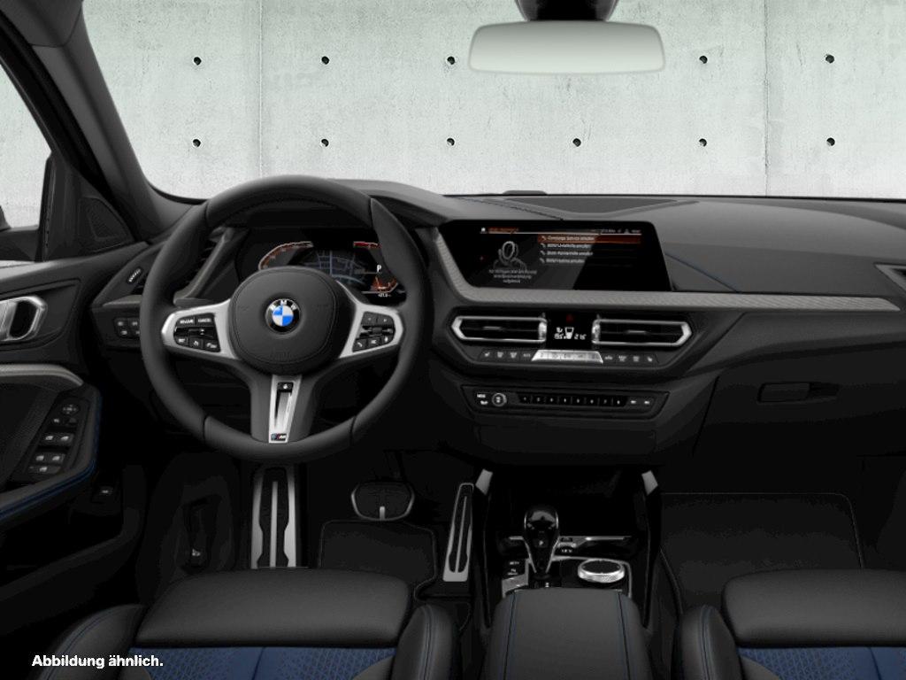 BMW 120 2022
