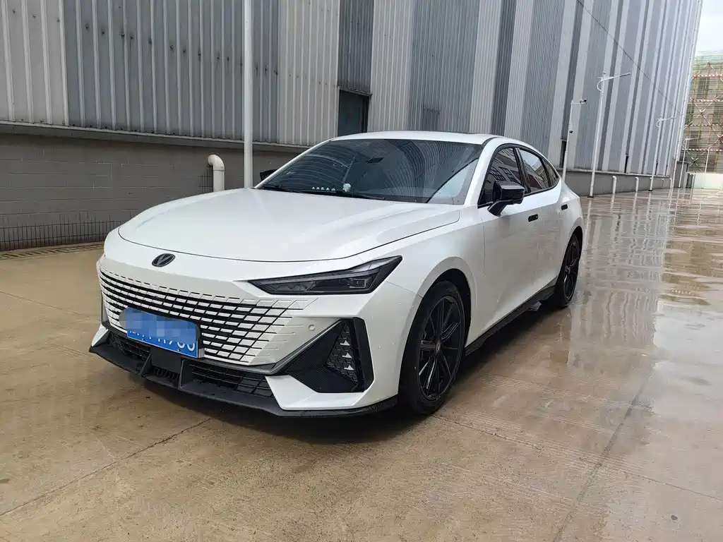 Changan UNI-V 2022