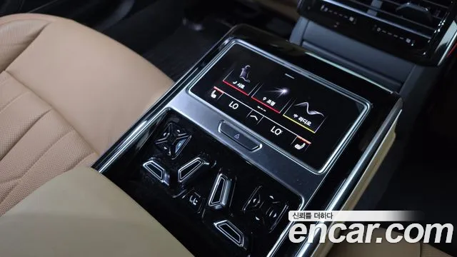Audi A8 2021