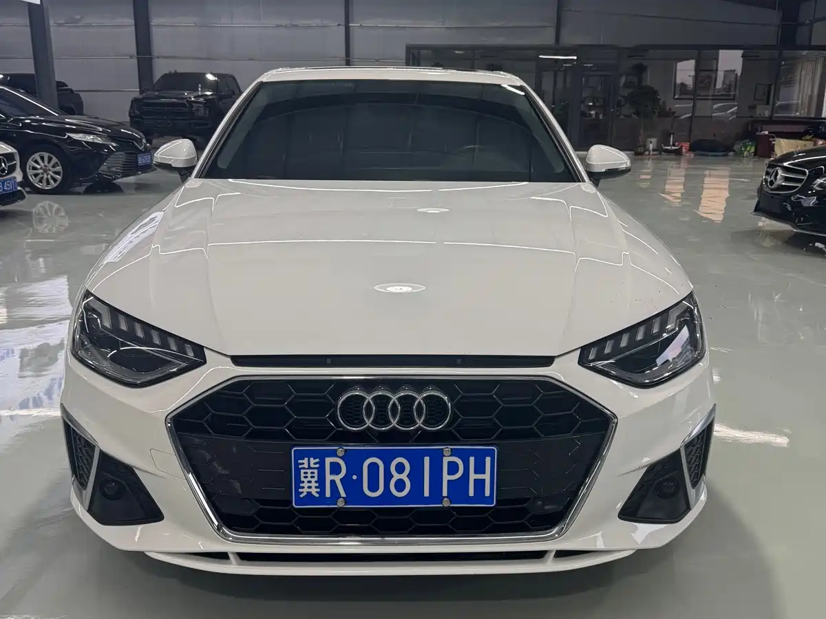 Audi A4 2021