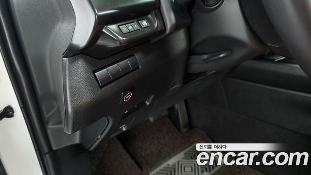 Lexus UX 2021