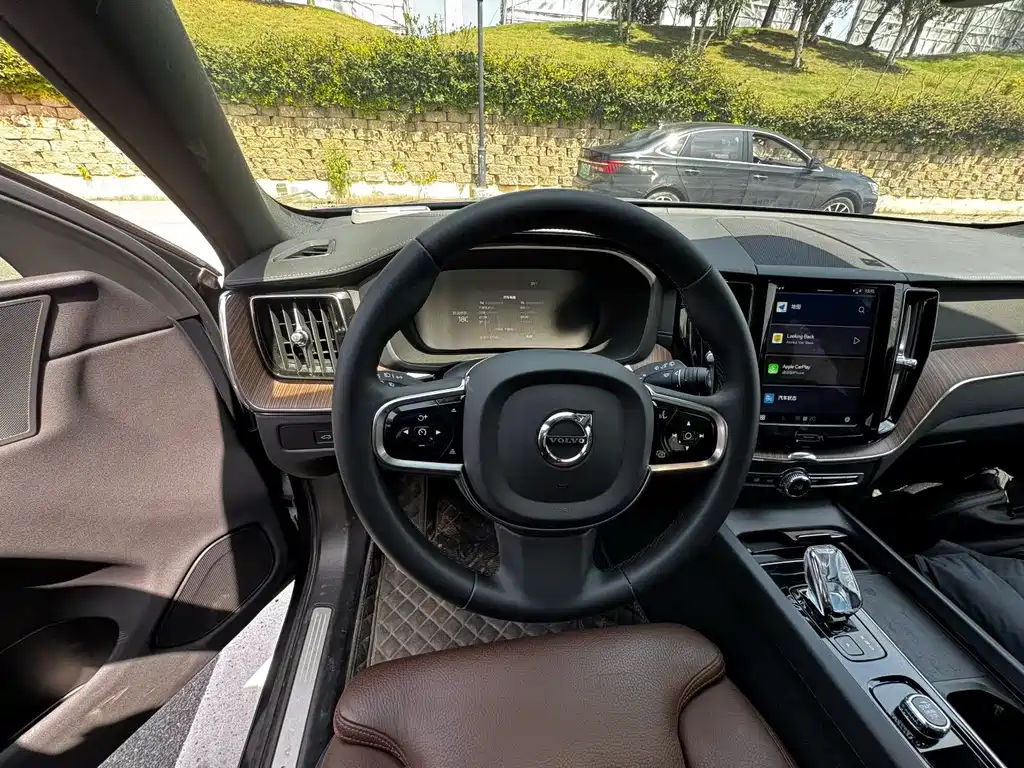 Volvo XC60 2023