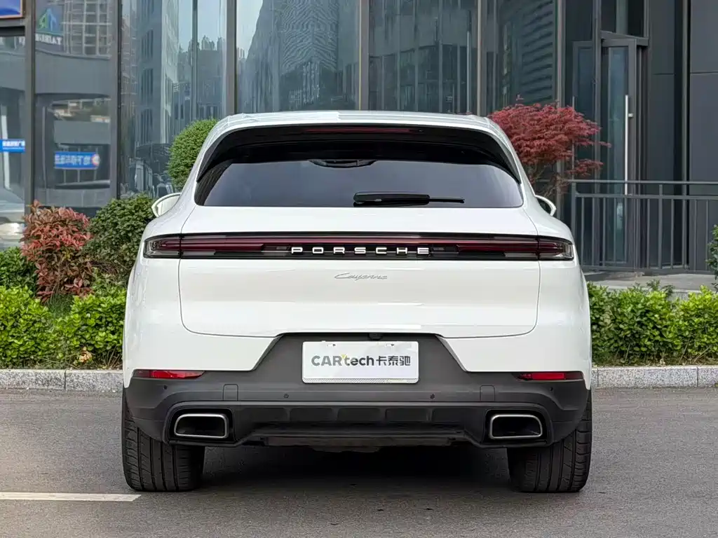 Porsche Cayenne 2024