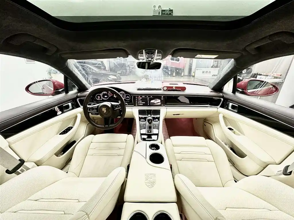 Porsche Panamera 2022