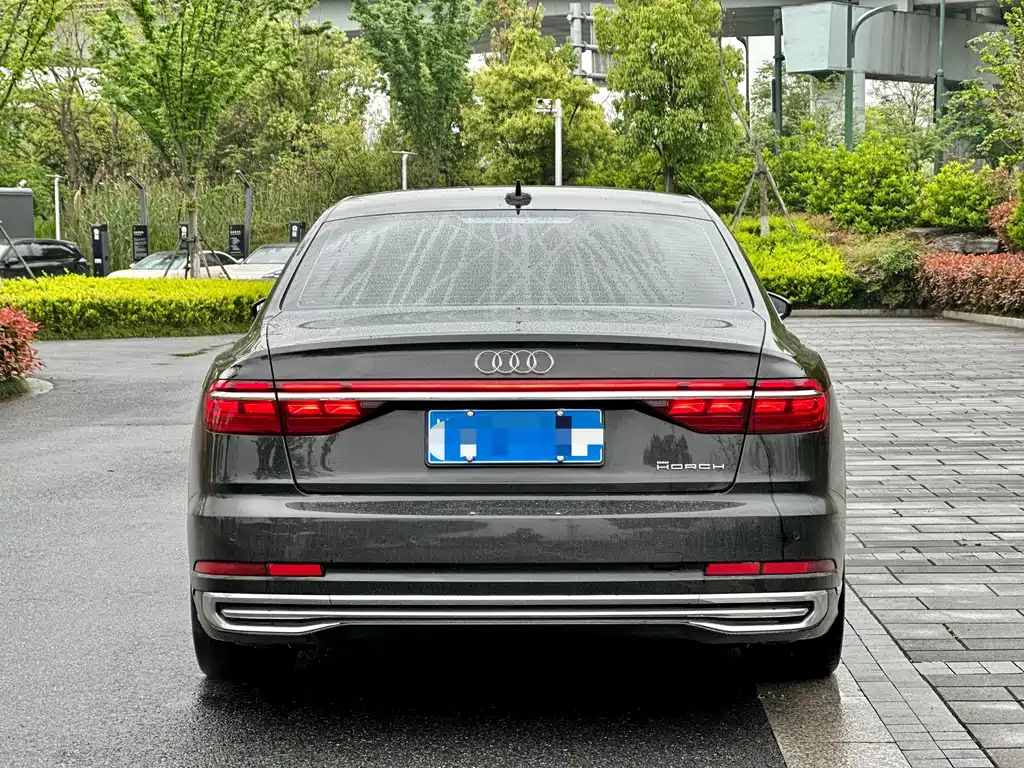 Audi A8 2021