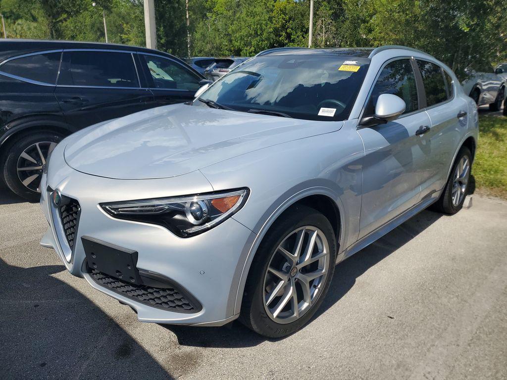 Alfa Romeo Stelvio 2021