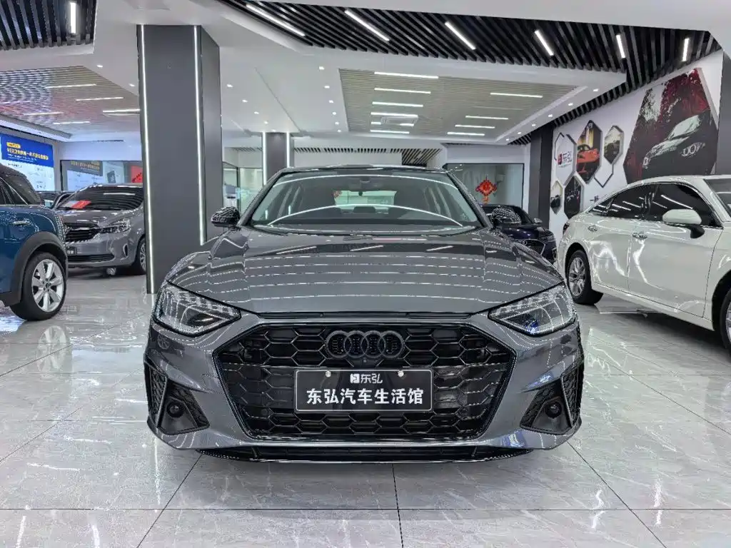 Audi A4 2023