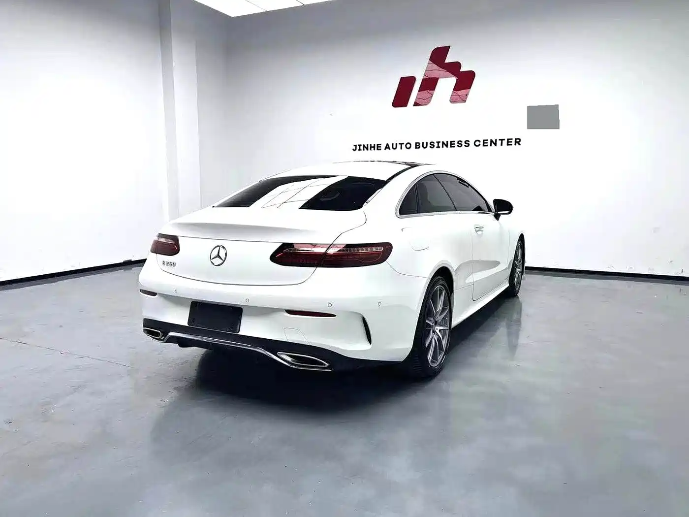 Mercedes-Benz E-Класс 2024