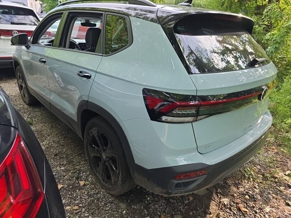 Volkswagen Taos 2025