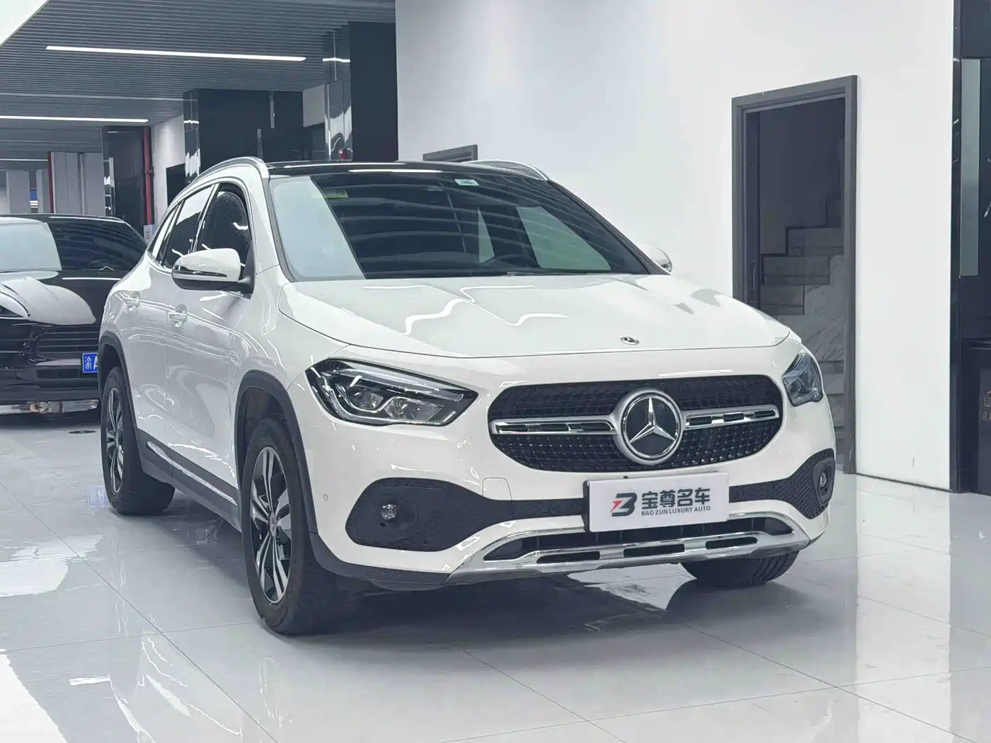 Mercedes-Benz GLA 2023