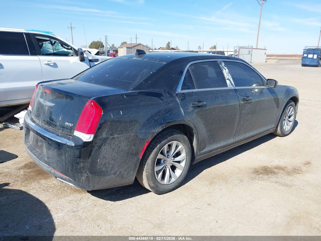 Chrysler 300 2023