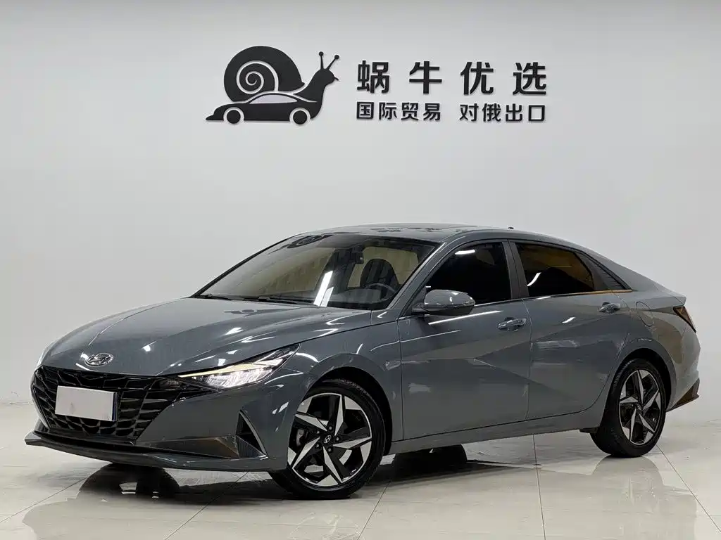 Hyundai Elantra 2022