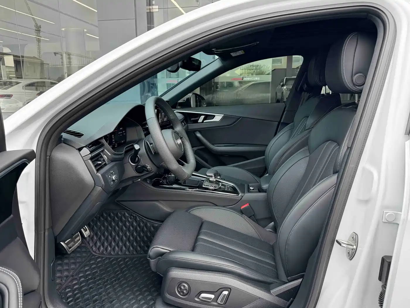 Audi A4 2025