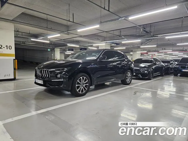 Maserati Levante 2022