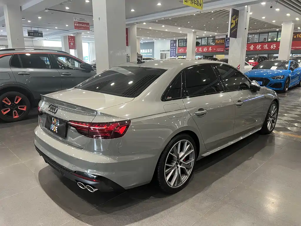 Audi S4 2023