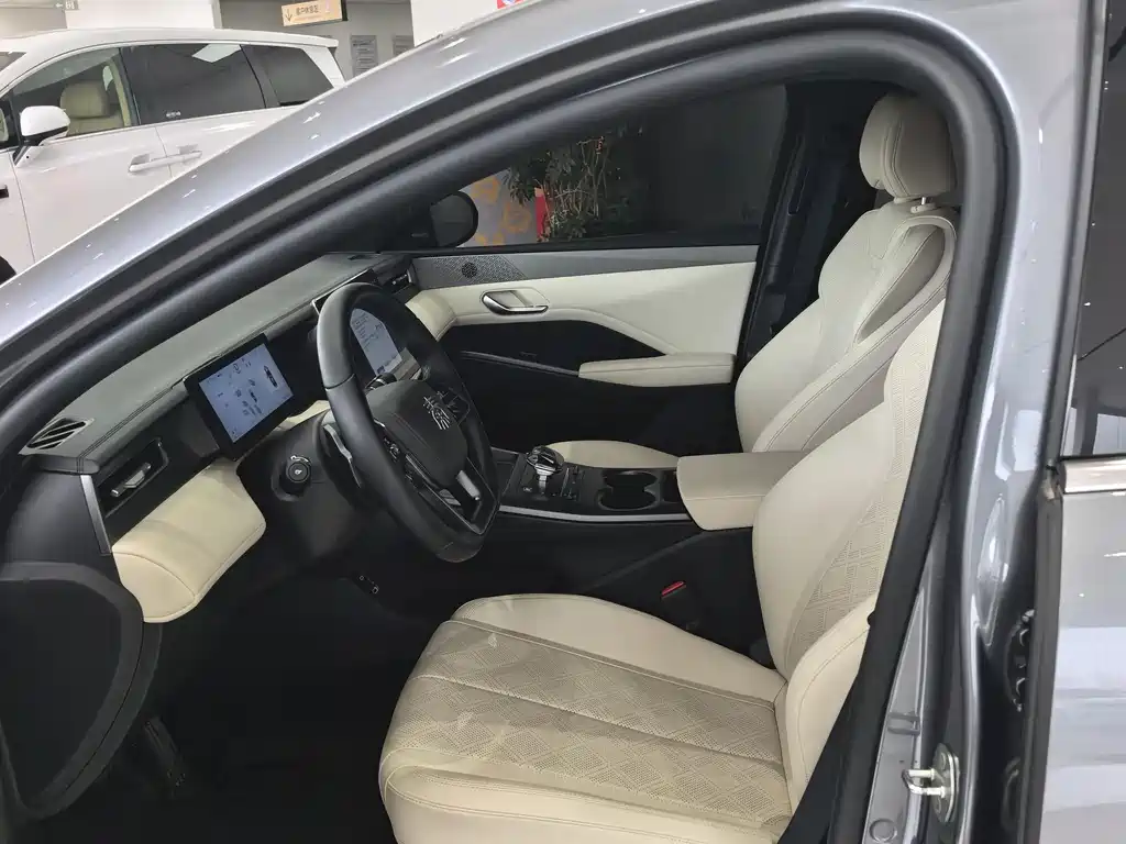BYD Qin 2025