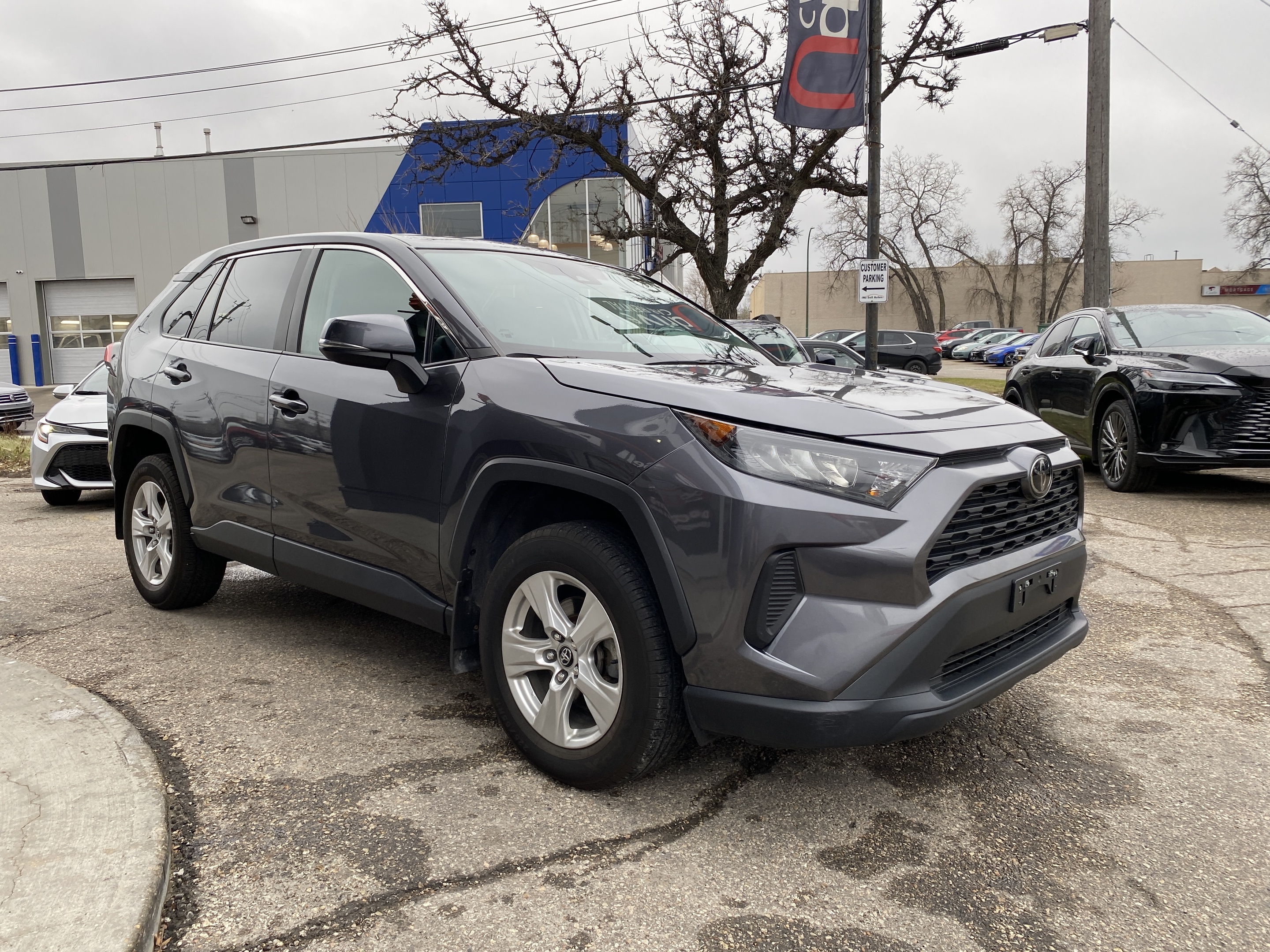 Toyota RAV4 2023