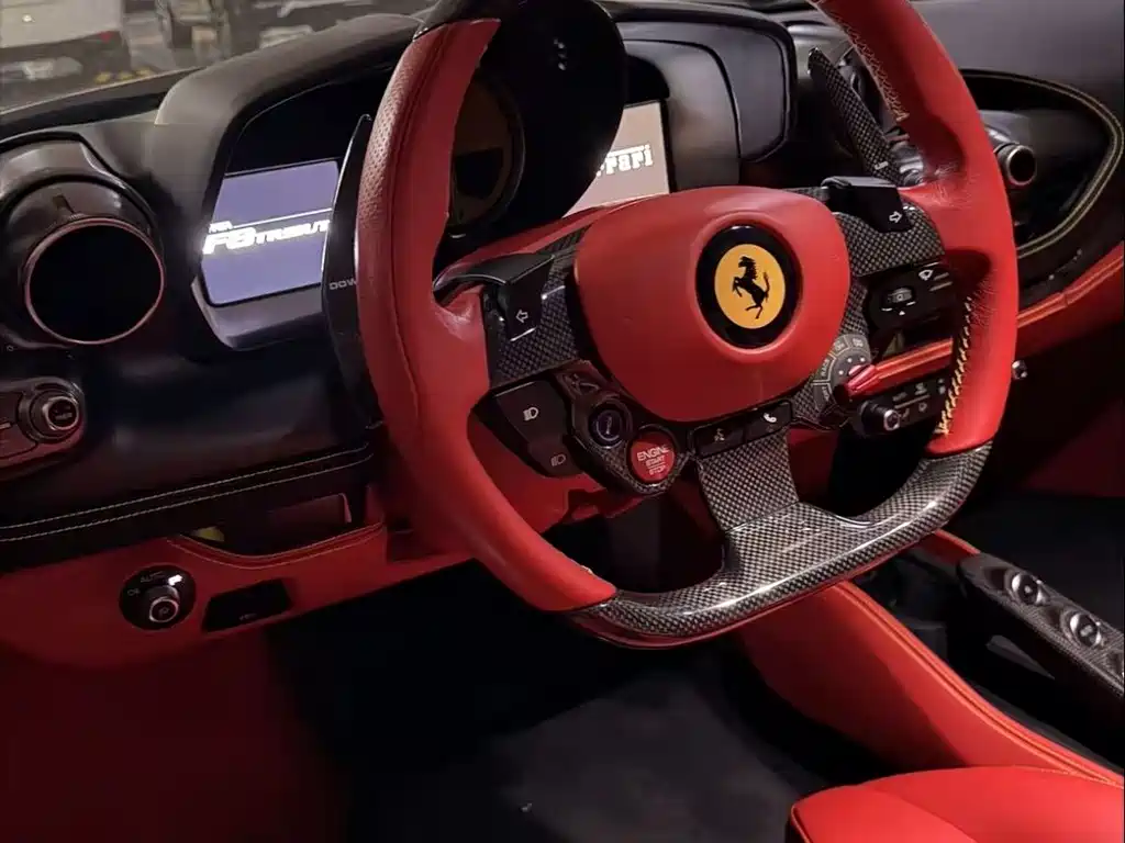 Ferrari F8 2021