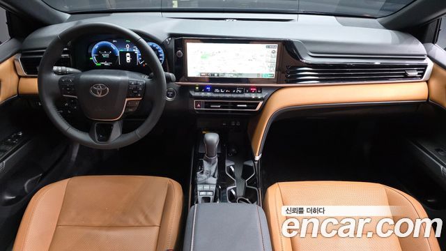 Toyota Camry 2025