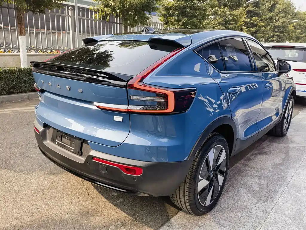 Volvo C40 2023