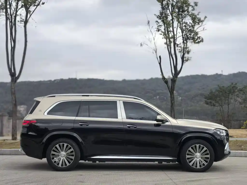 Mercedes-Benz GLS 2021