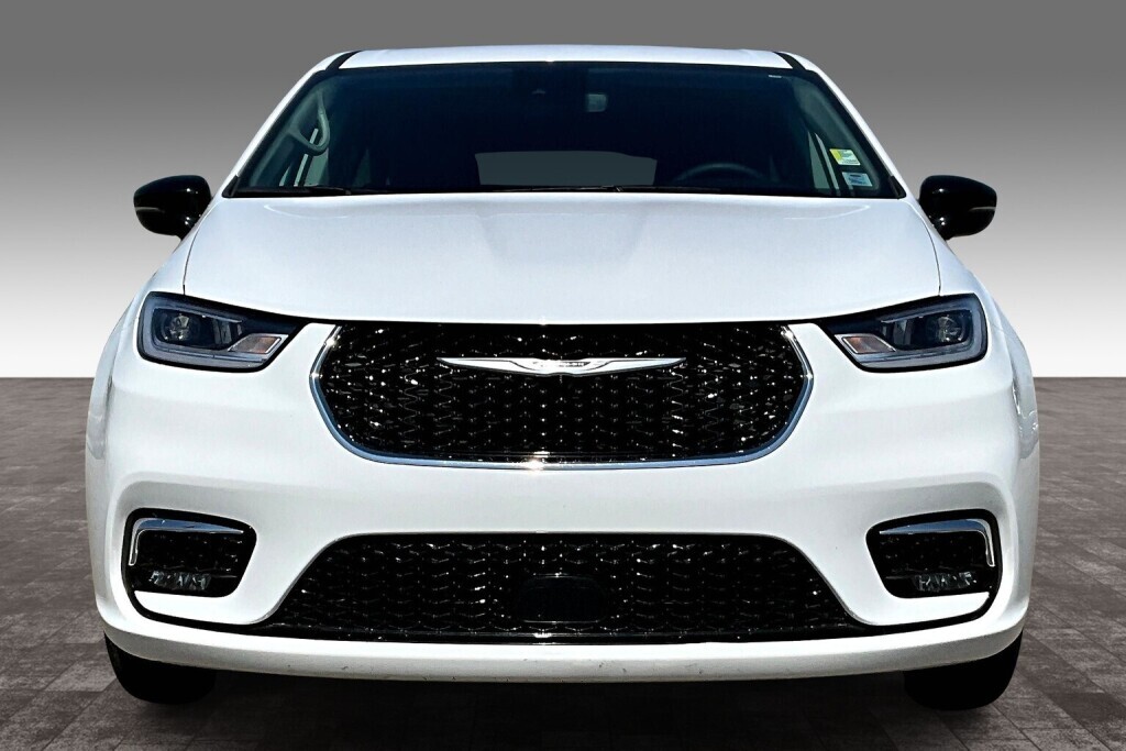 Chrysler Pacifica 2024