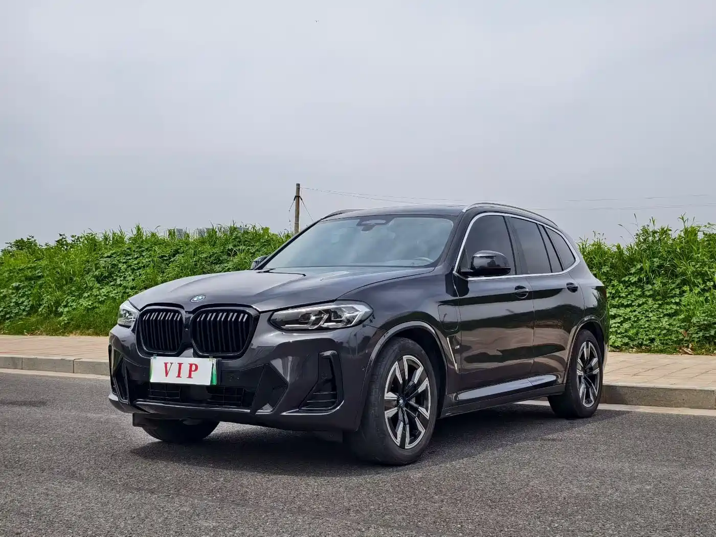BMW iX3 2023