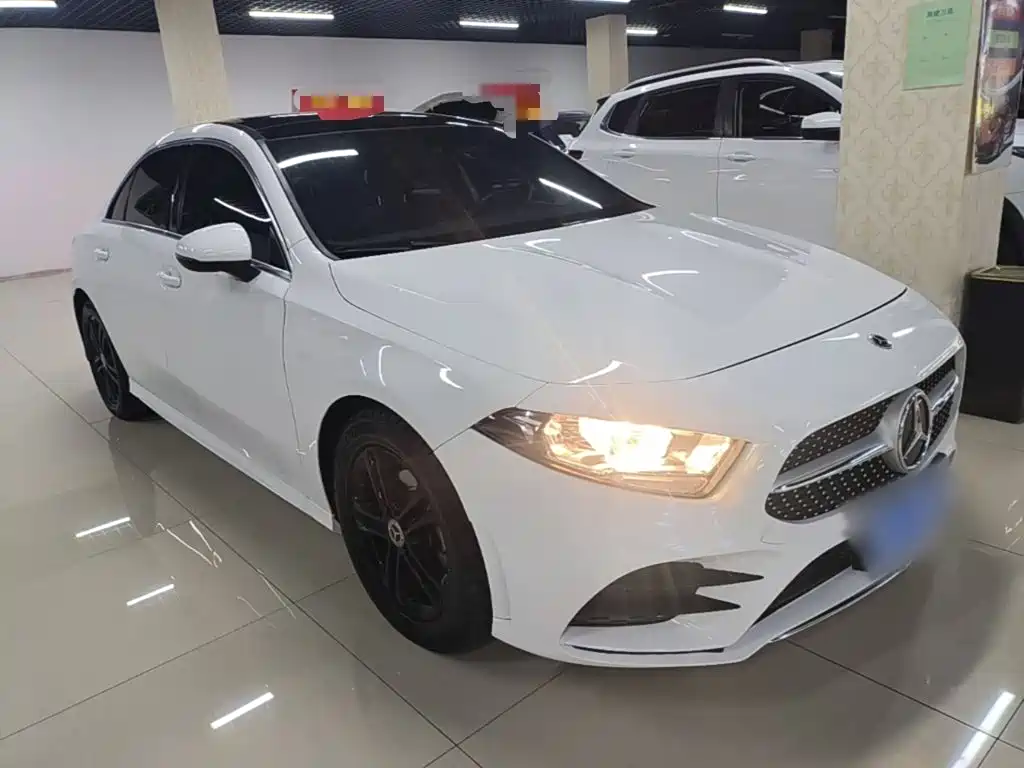 Mercedes-Benz A-Класс 2021