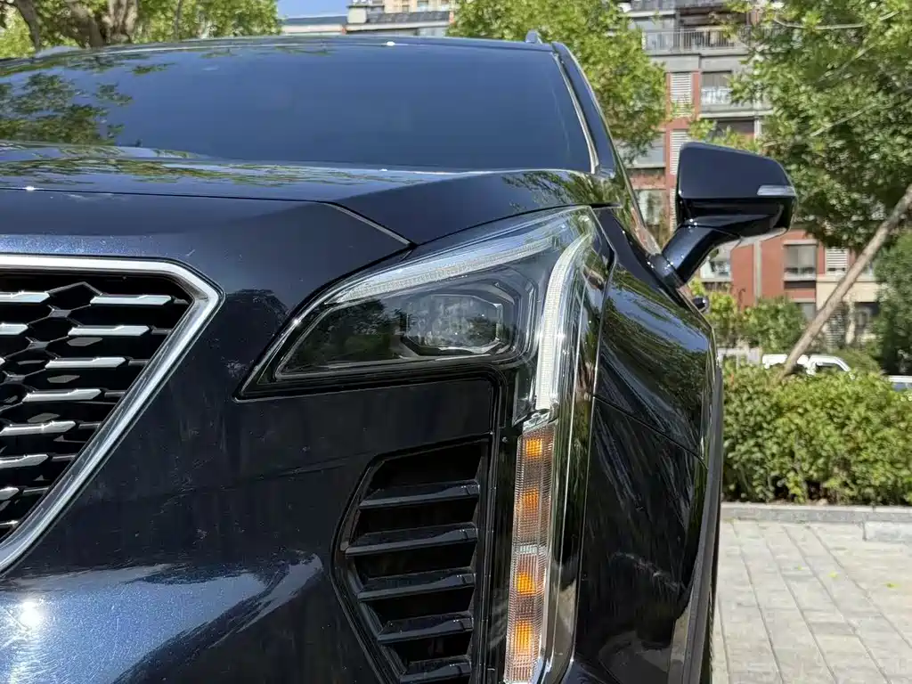 Cadillac XT4 2021