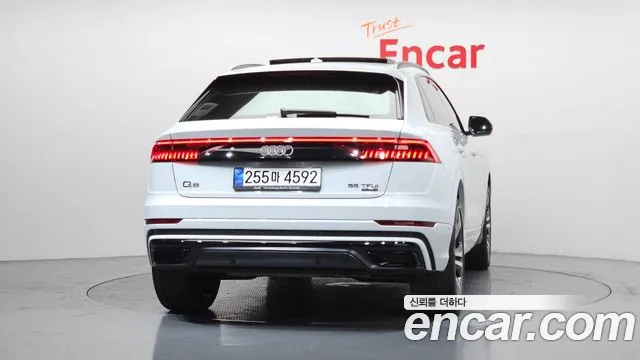 Audi Q8 2022