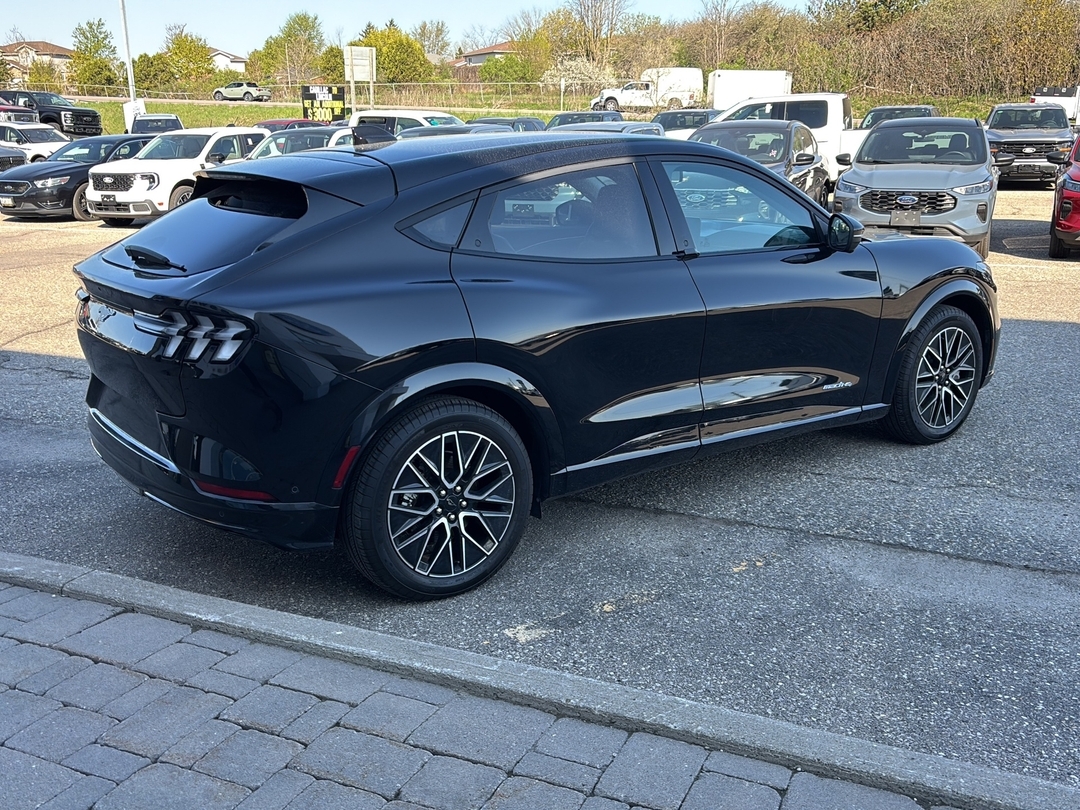 Ford Mustang Mach-E 2024