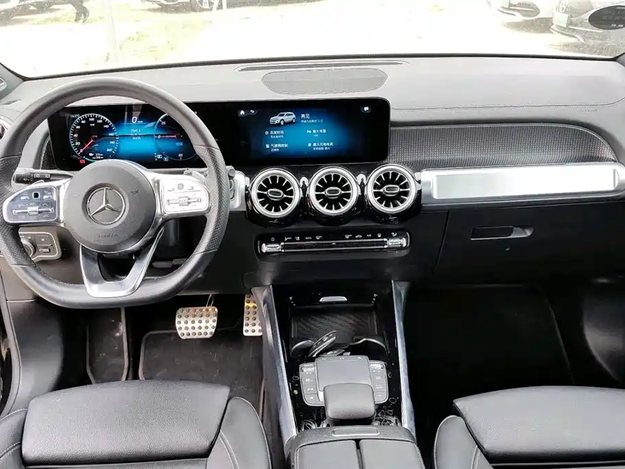Mercedes-Benz EQB 2022