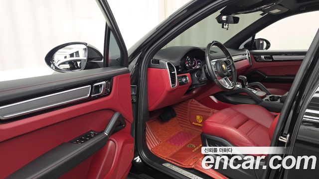 Porsche Cayenne 2022