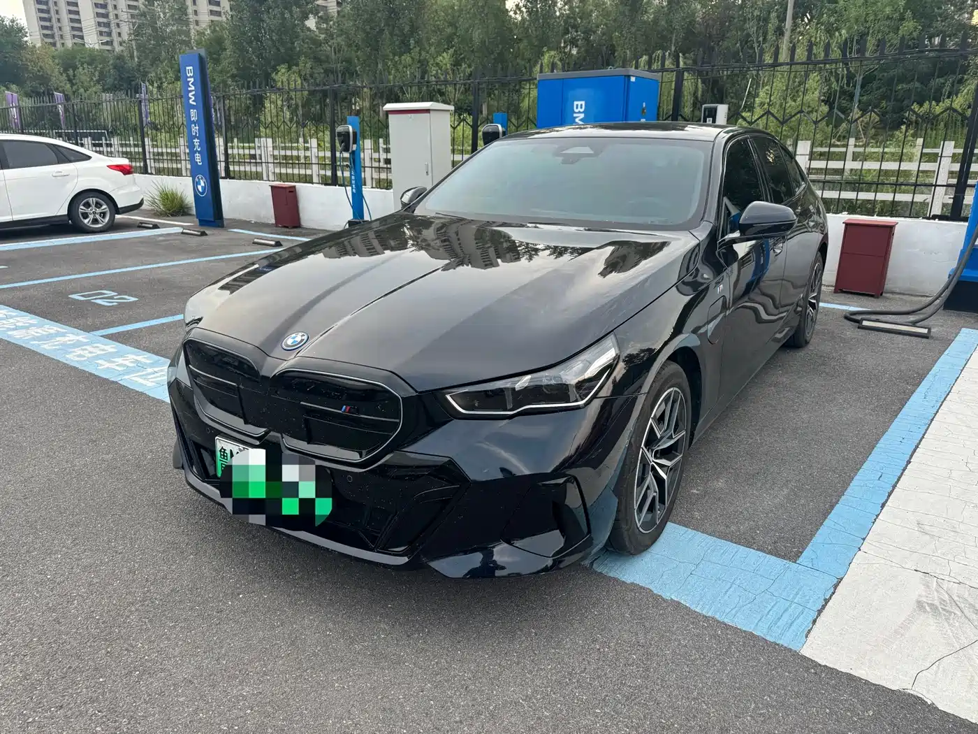 BMW i5 2025