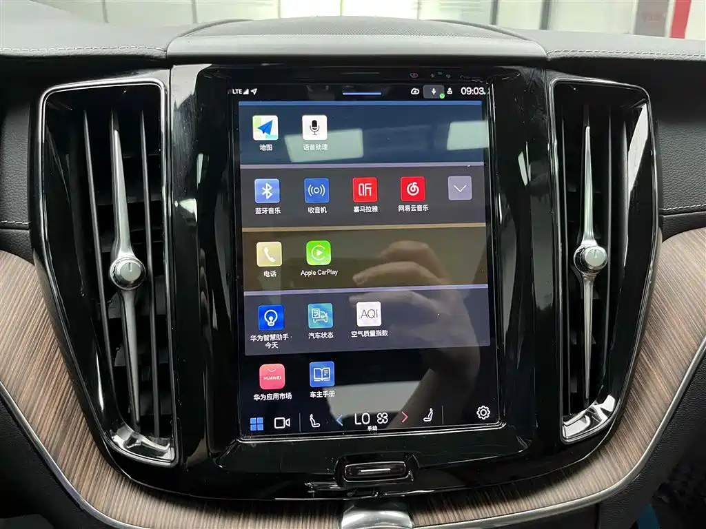 Volvo XC60 2022