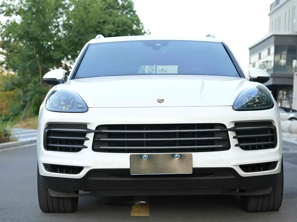 Porsche Cayenne 2022