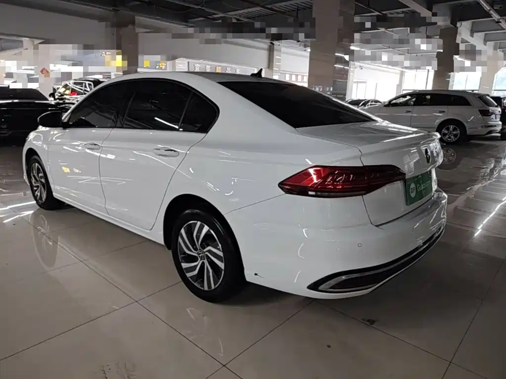 Volkswagen Bora 2024