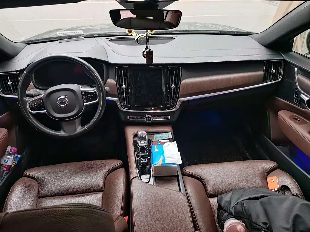 Volvo S90 2022