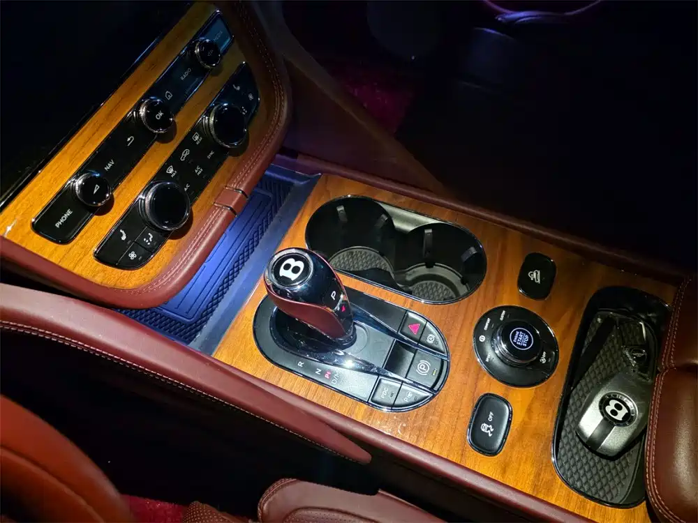Bentley Bentayga 2021