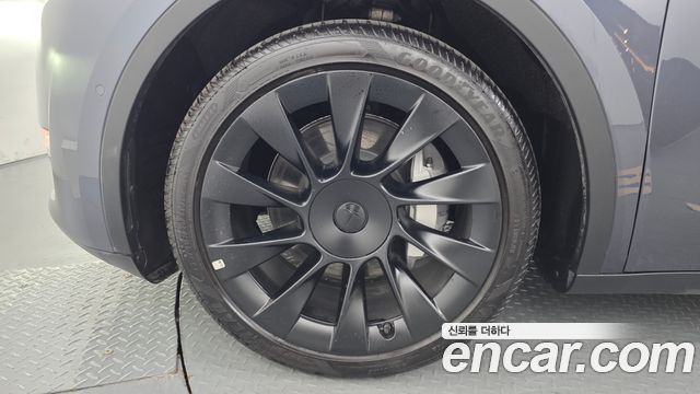 Tesla Model Y 2022