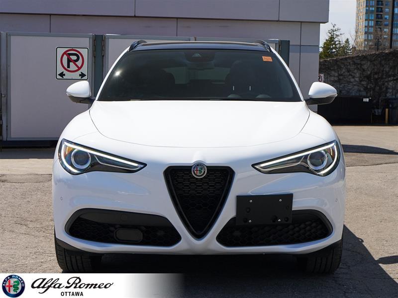 Alfa Romeo Stelvio 2023