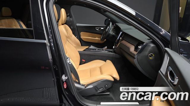 Volvo XC60 2021