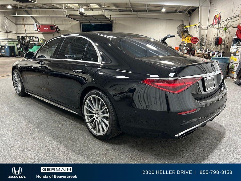 Mercedes-Benz S-Класс 2021